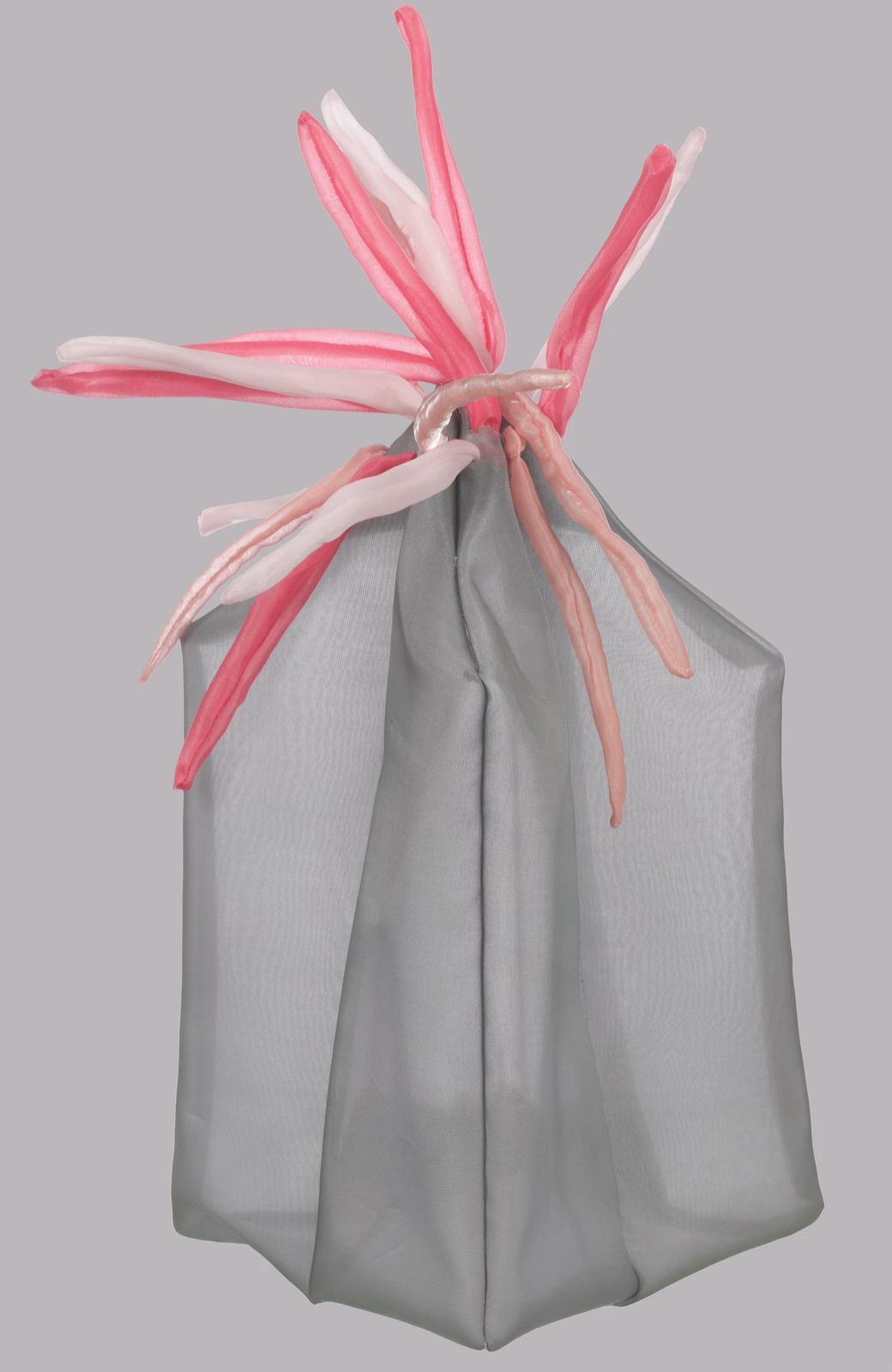 Title: PK5 Year: 2021 Mediums: Fabric Size: 30 cm x 60 cm