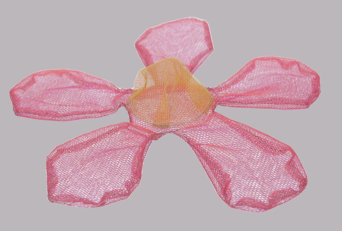 Title: Flower B Year: 2021 Mediums: Fabric Size: 20 cm x 20 cm