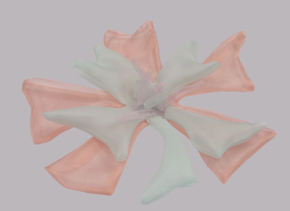 Title: Flower 2 Year: 2021 Mediums: Fabric Size: 50 cm x 50 cm